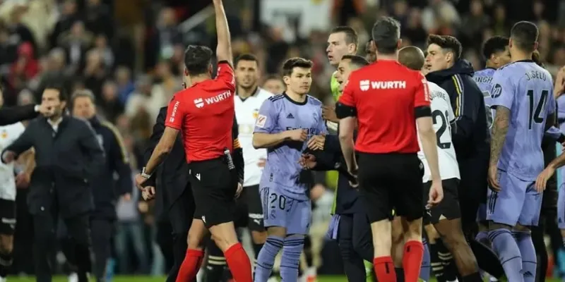 Khái niệm về án treo giò là gì?