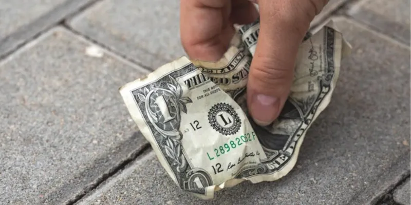 Ý nghĩa nằm mơ lượm được tiền - Điều gì sắp đến với bạn? 4 Giấc mơ nhặt được tiền liên quan đến những con số nào?