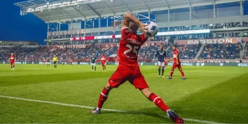 Cá cược ném biên: Cách đọc và dự đoán trận đấu chính xác 2 Cá cược ném biên có nghĩa là gì?