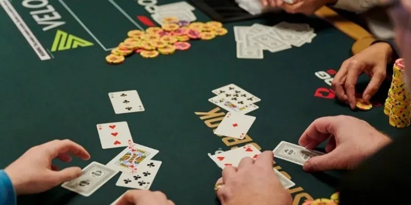 Cách chơi Poker online: Những điều cần biết để thắng lớn 3 Hướng dẫn từ A đến Z cách chơi Poker online cho người mới