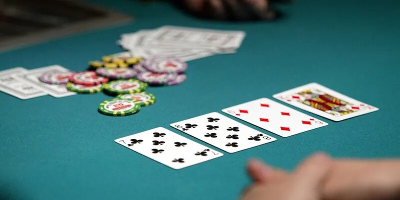 Cách Chơi Bài Tấn: Tìm Hiểu Chiến Lược Và Mẹo Hay 4 Mẹo chơi bài tấn đến từ chuyên gia lão làng