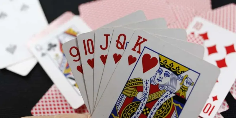 Chiến lược đối phó với chiến thuật của đối thủ là gì?